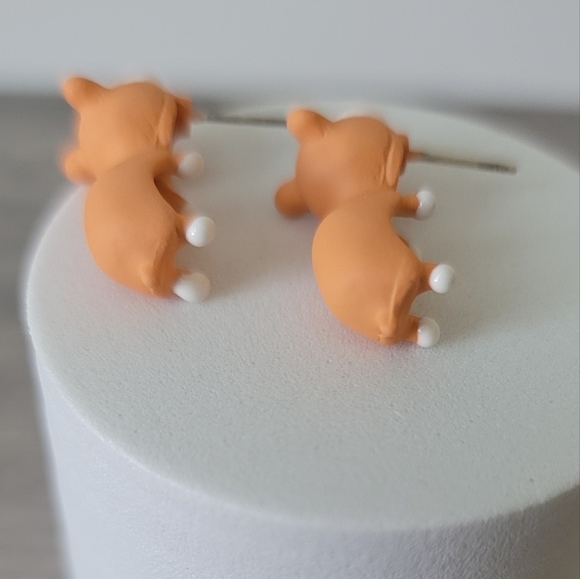 Corgi Ear Hugger Earrings - Picture 5 of 5